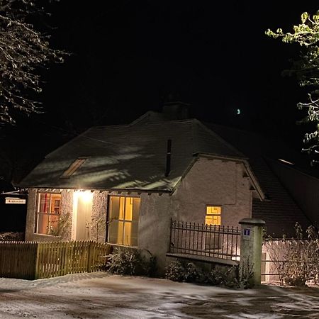 Cobbler'S Cottage At Kindrochet, Strathtay ピトロクリー エクステリア 写真